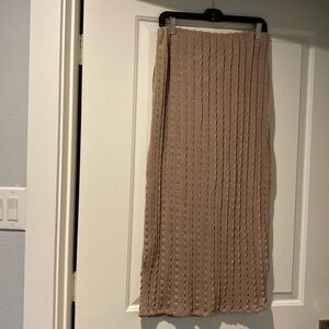 Designer knit midi skirt w/ripple design